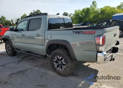 2022 Toyota Tacoma Double Cab z USA, uszkodzony, nr VIN 3TYCZ5AN6NT098003